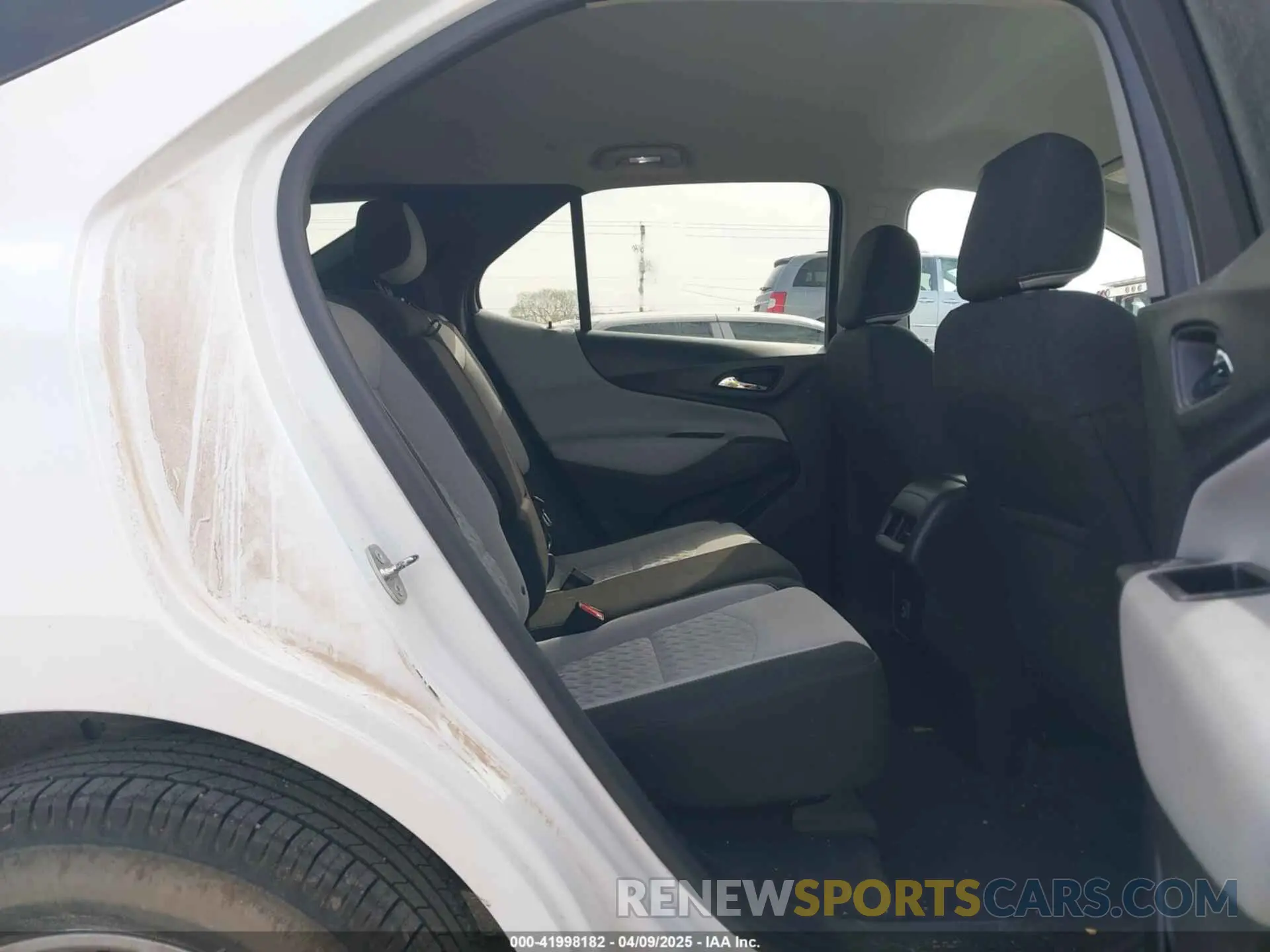 8 fotografías del automóvil dañado 2GNAXFEV3N6146731 CHEVROLET EQUINOX 2022