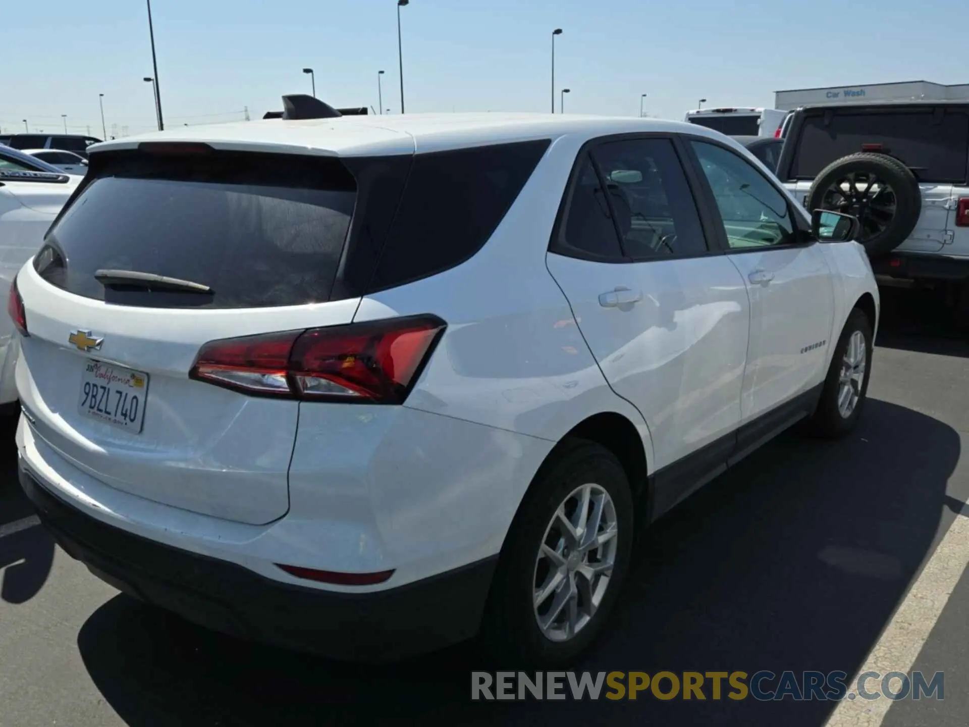 27 fotografías del automóvil dañado 2GNAXFEV9N6122272 CHEVROLET EQUINOX 2022