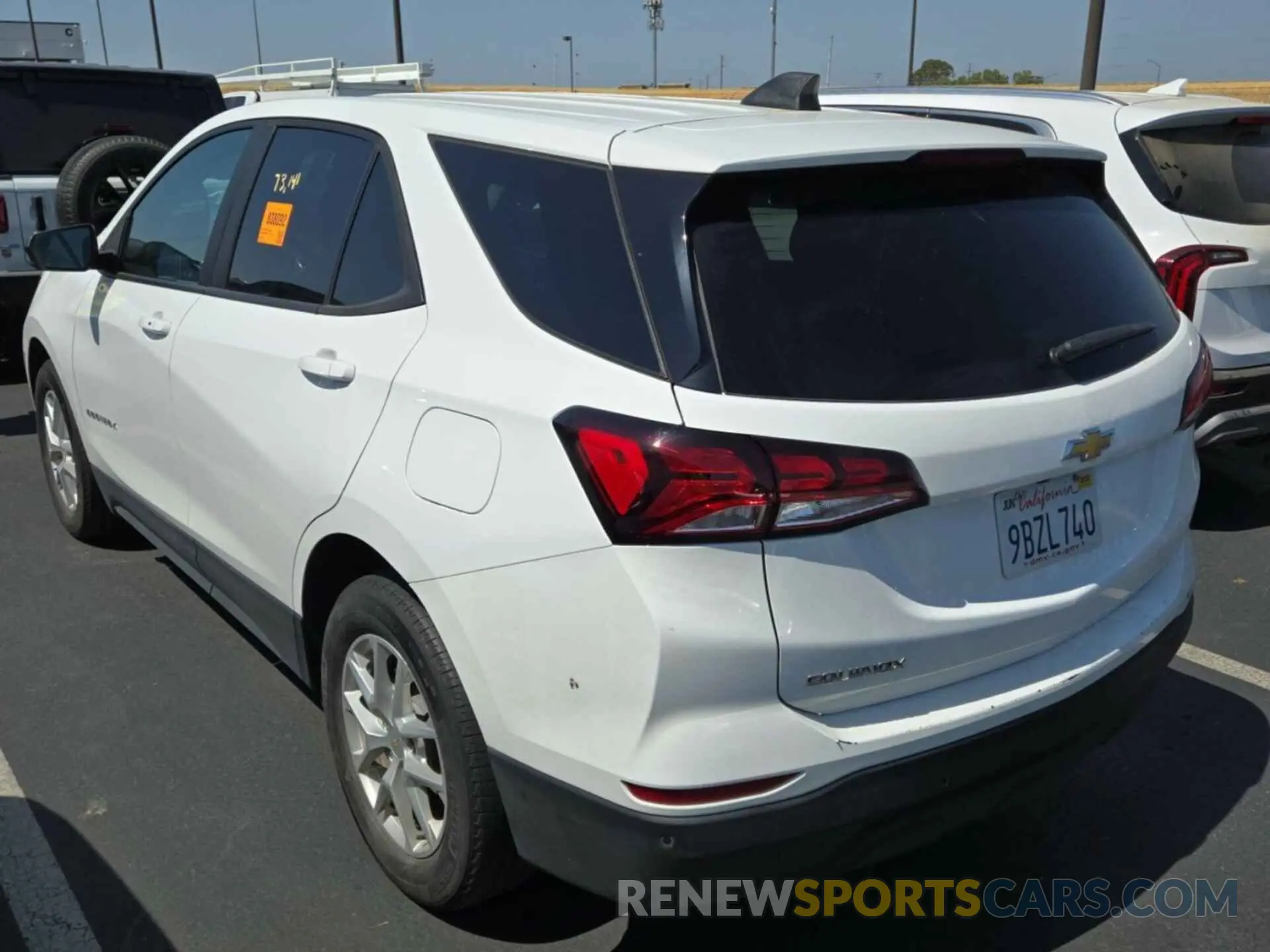 8 fotografías del automóvil dañado 2GNAXFEV9N6122272 CHEVROLET EQUINOX 2022
