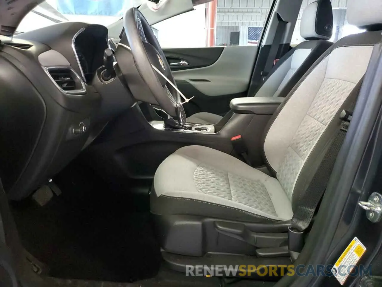 7 fotografías del automóvil dañado 2GNAXHEV3N6126930 CHEVROLET EQUINOX 2022