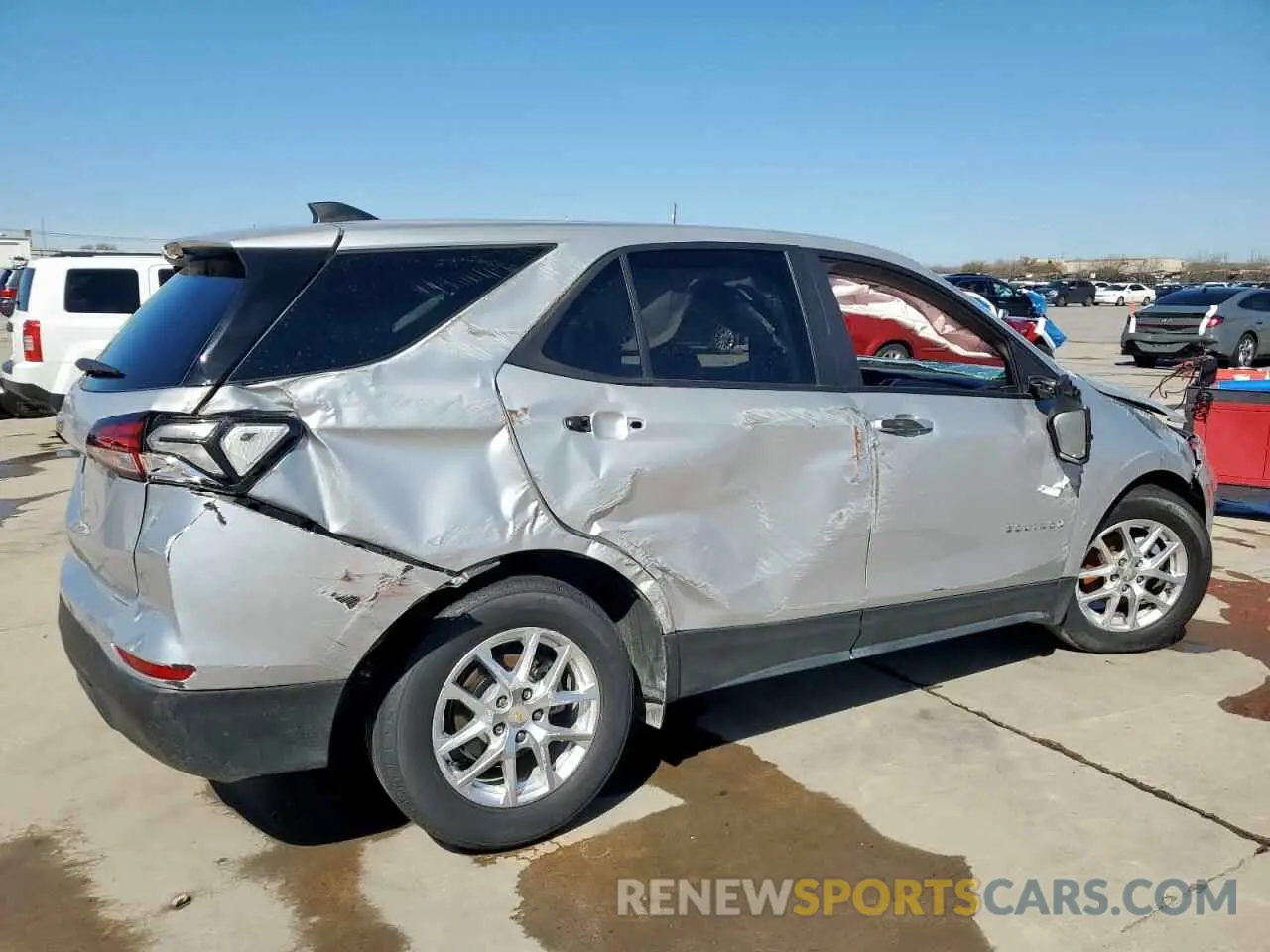3 fotografías del automóvil dañado 2GNAXHEV6N6102461 CHEVROLET EQUINOX 2022