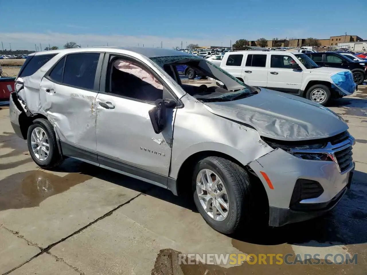 4 fotografías del automóvil dañado 2GNAXHEV6N6102461 CHEVROLET EQUINOX 2022
