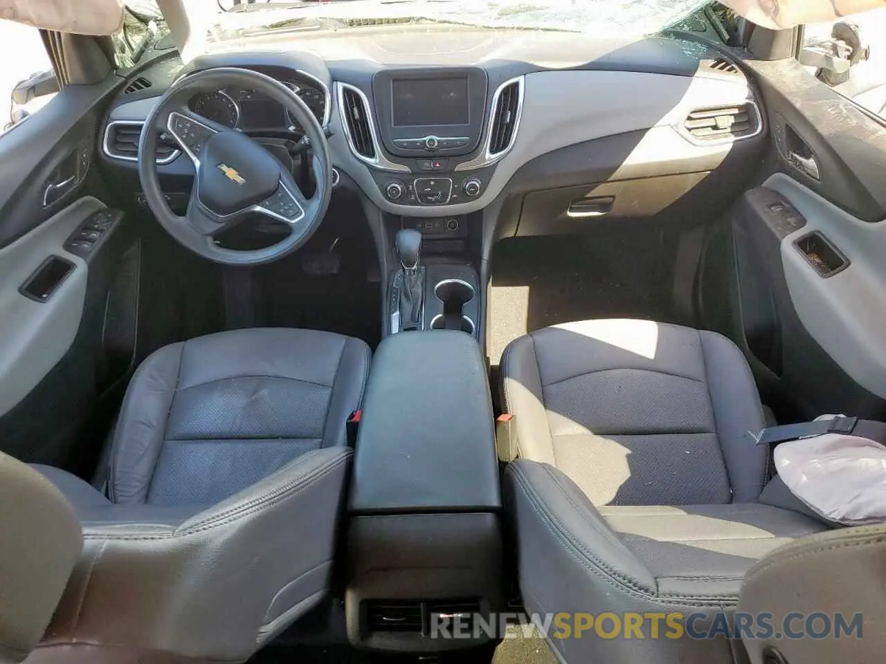8 fotografías del automóvil dañado 2GNAXHEV6N6102461 CHEVROLET EQUINOX 2022