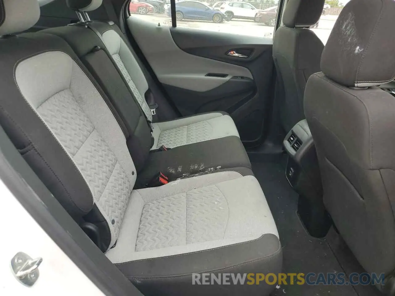 11 fotografías del automóvil dañado 2GNAXHEV7N6102081 CHEVROLET EQUINOX 2022