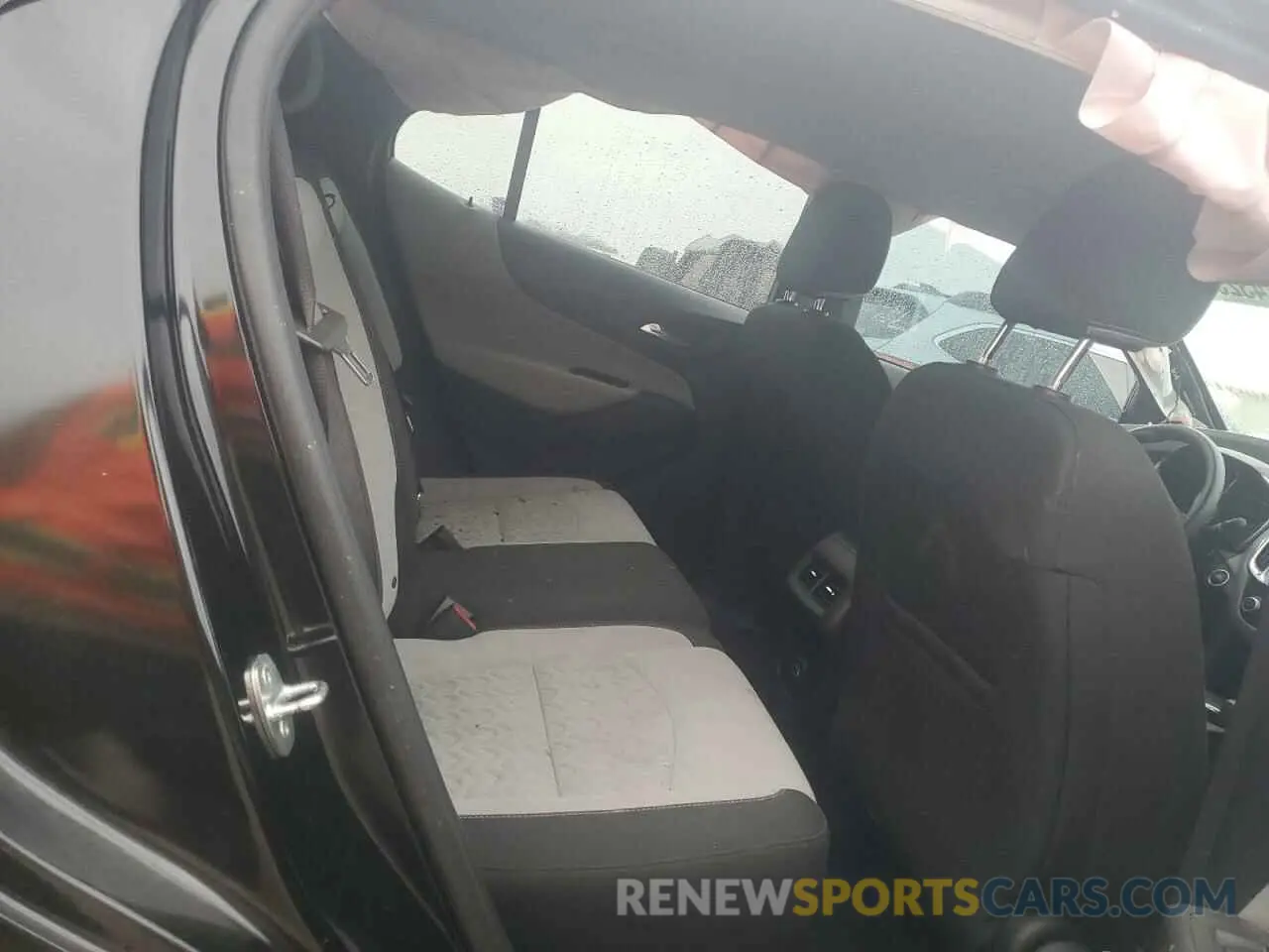 11 fotografías del automóvil dañado 2GNAXHEV8N6141326 CHEVROLET EQUINOX 2022
