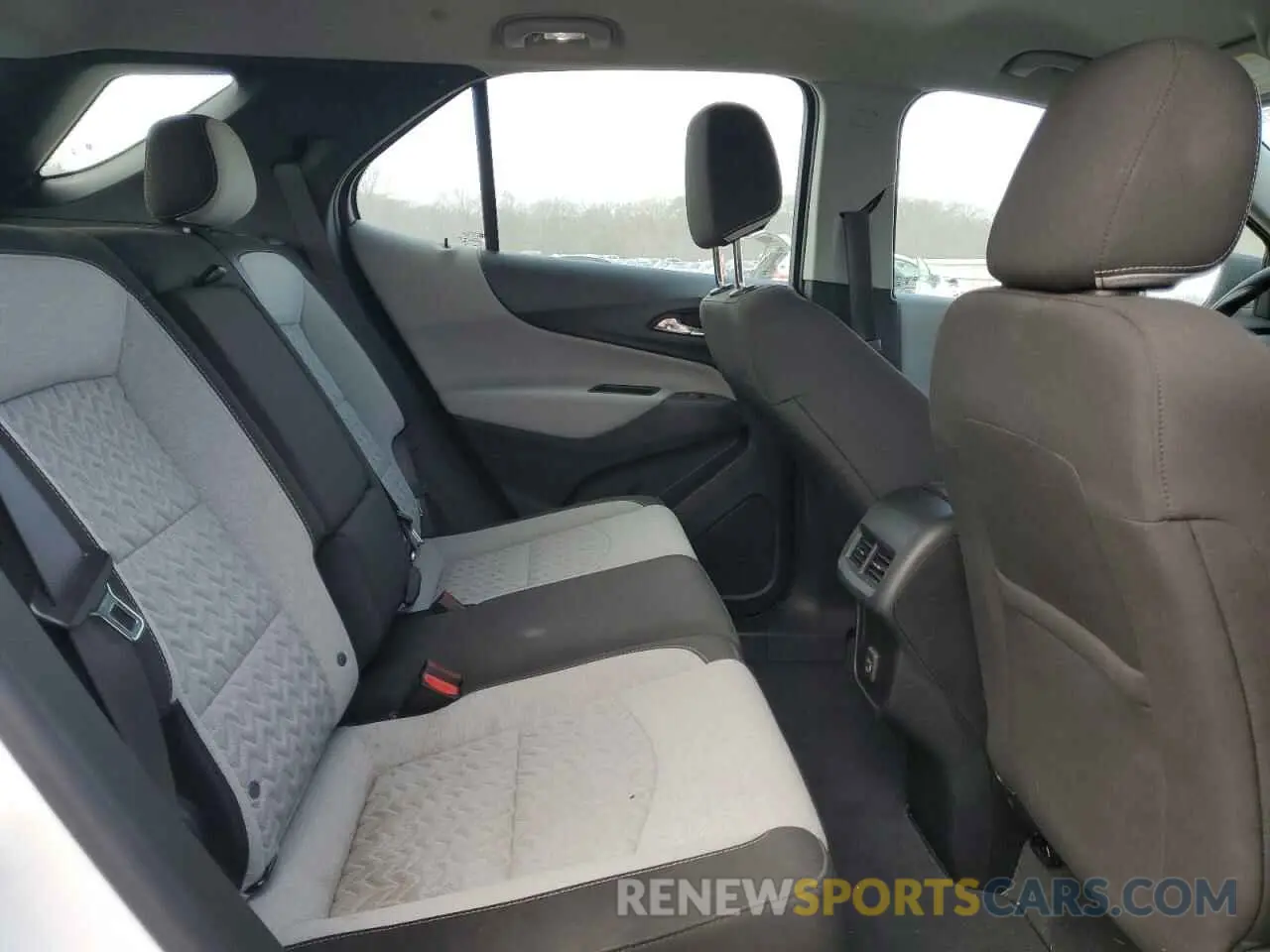 11 fotografías del automóvil dañado 2GNAXHEV9N6102244 CHEVROLET EQUINOX 2022