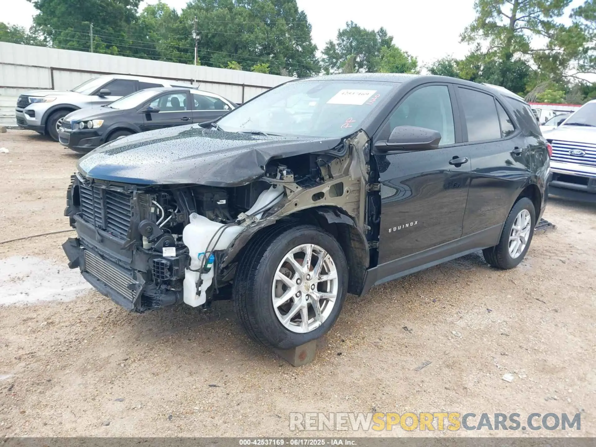 2 fotografías del automóvil dañado 2GNAXHEV9N6136104 CHEVROLET EQUINOX 2022