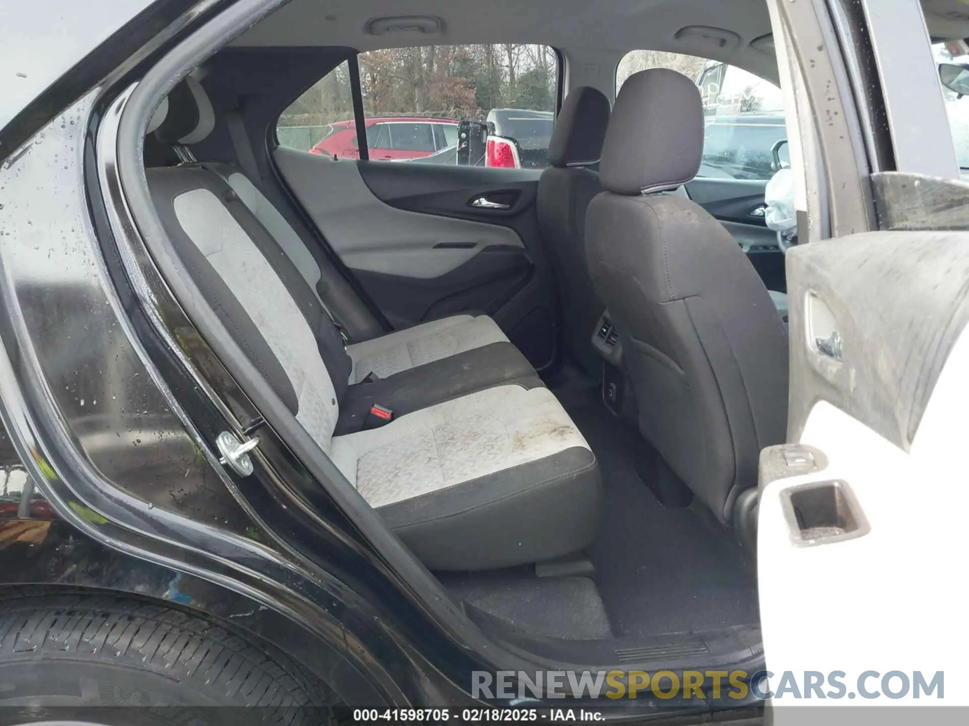 8 fotografías del automóvil dañado 2GNAXHEVXN6119070 CHEVROLET EQUINOX 2022