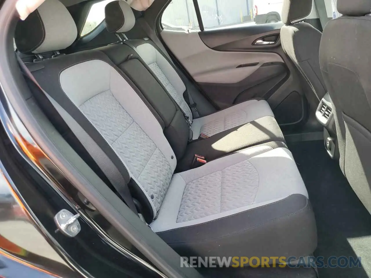 12 fotografías del automóvil dañado 2GNAXHEVXN6119294 CHEVROLET EQUINOX 2022