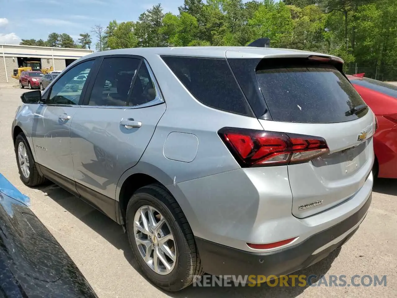 2 fotografías del automóvil dañado 2GNAXJEV0N6130831 CHEVROLET EQUINOX 2022
