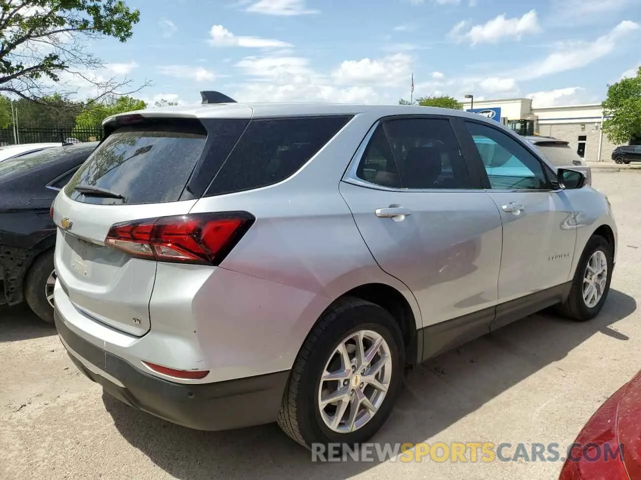 3 fotografías del automóvil dañado 2GNAXJEV0N6130831 CHEVROLET EQUINOX 2022