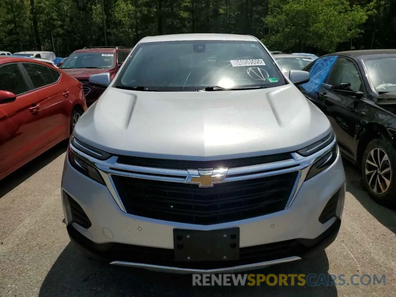 5 fotografías del automóvil dañado 2GNAXJEV0N6130831 CHEVROLET EQUINOX 2022