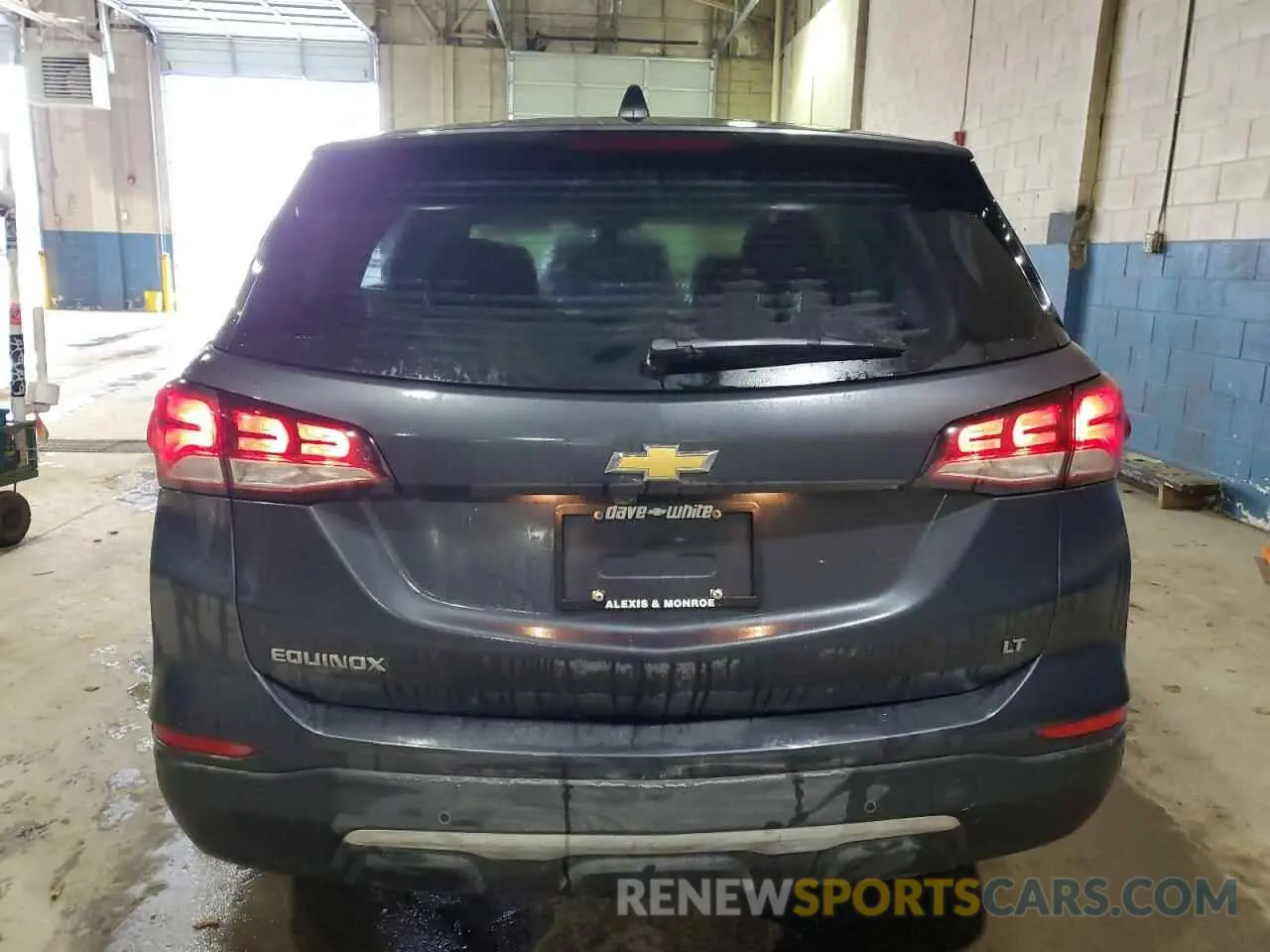 6 fotografías del automóvil dañado 2GNAXJEV1N6128070 CHEVROLET EQUINOX 2022