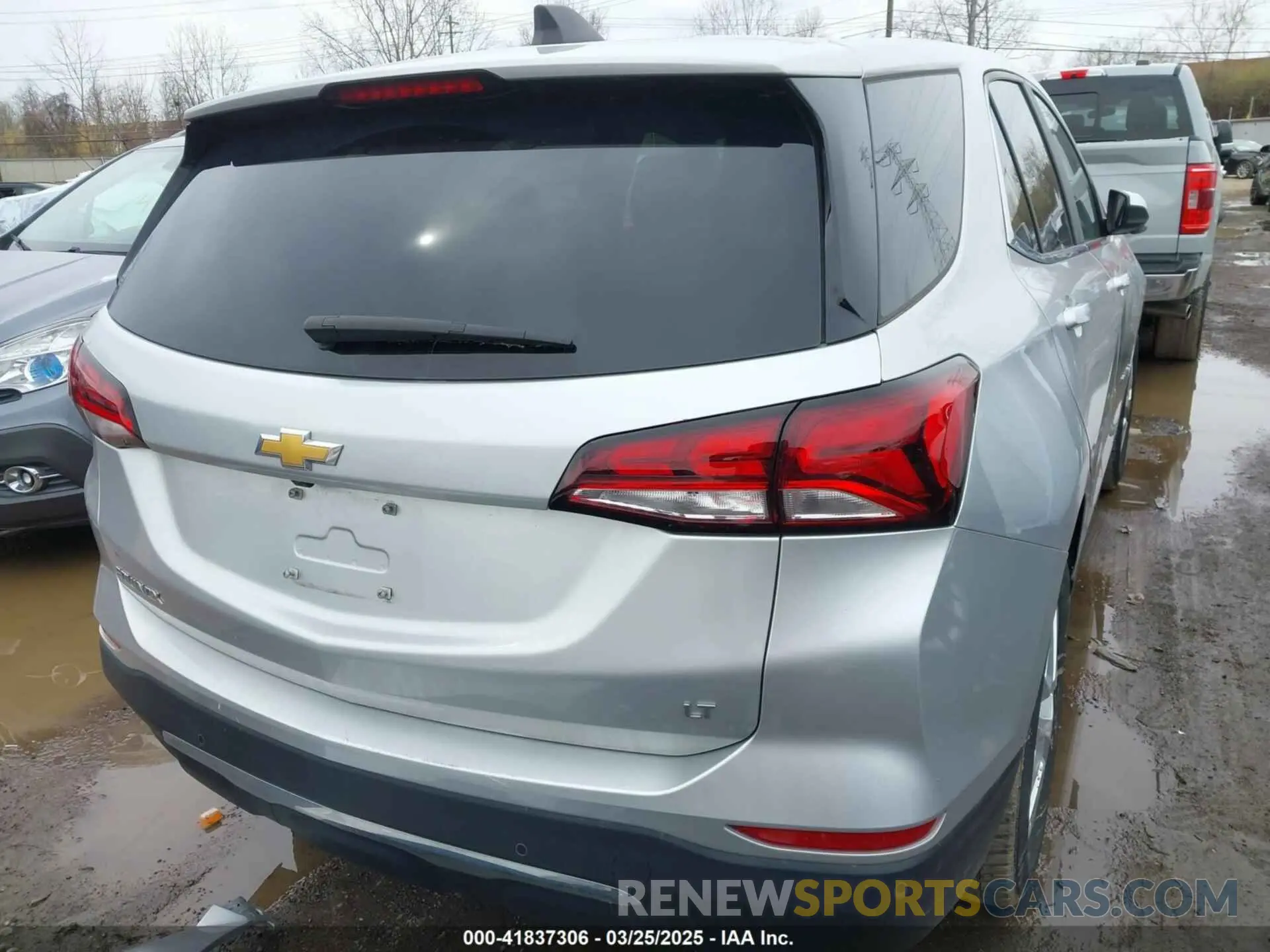 17 fotografías del automóvil dañado 2GNAXJEV3N6129981 CHEVROLET EQUINOX 2022