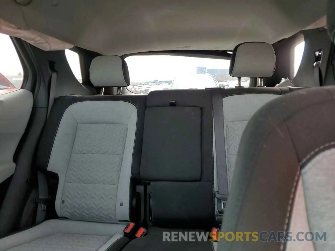 10 fotografías del automóvil dañado 2GNAXJEV8N6116496 CHEVROLET EQUINOX 2022