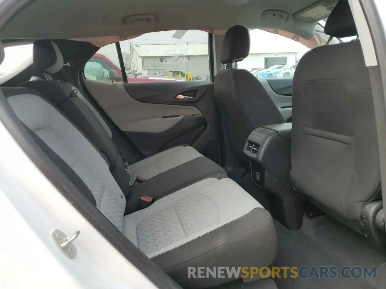 11 fotografías del automóvil dañado 2GNAXJEV8N6116496 CHEVROLET EQUINOX 2022
