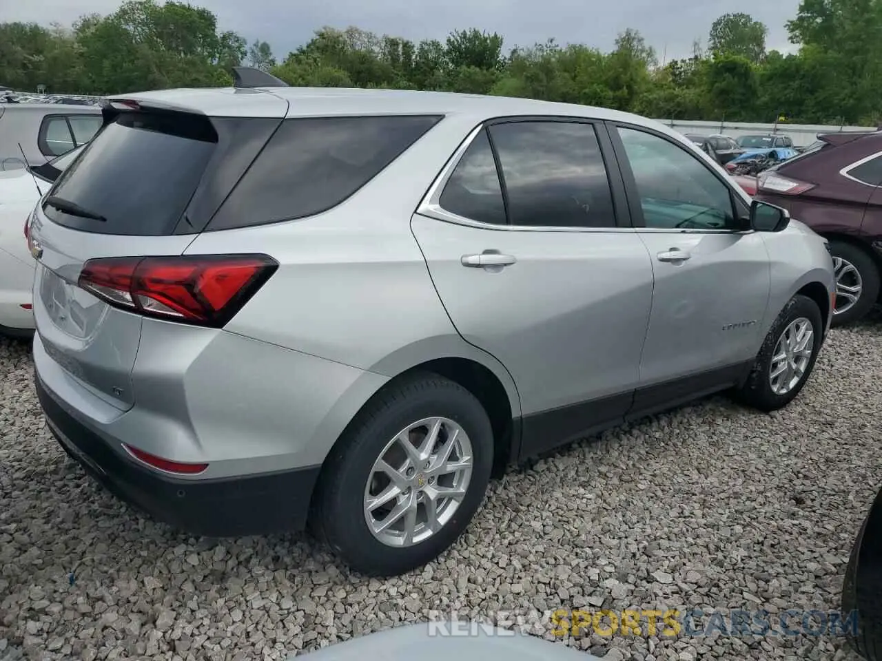 3 fotografías del automóvil dañado 2GNAXJEV8N6135999 CHEVROLET EQUINOX 2022