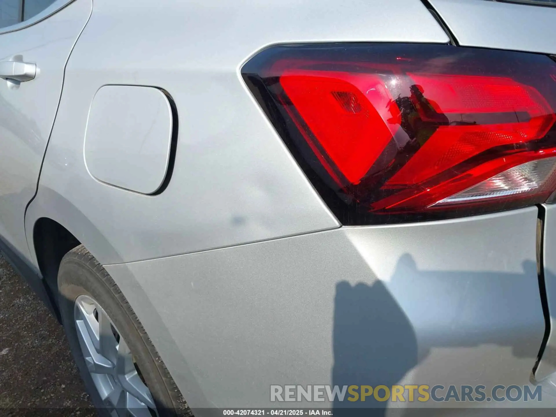 15 fotografías del automóvil dañado 2GNAXJEV8N6140300 CHEVROLET EQUINOX 2022