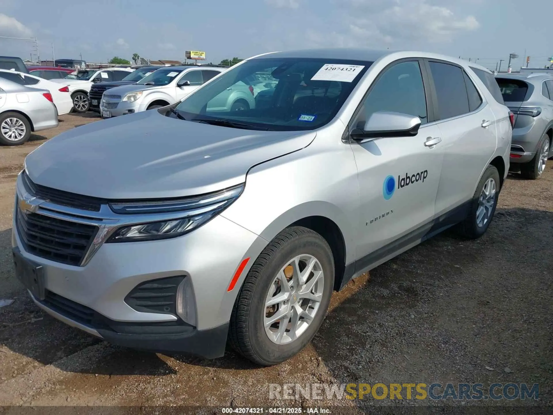 2 fotografías del automóvil dañado 2GNAXJEV8N6140300 CHEVROLET EQUINOX 2022