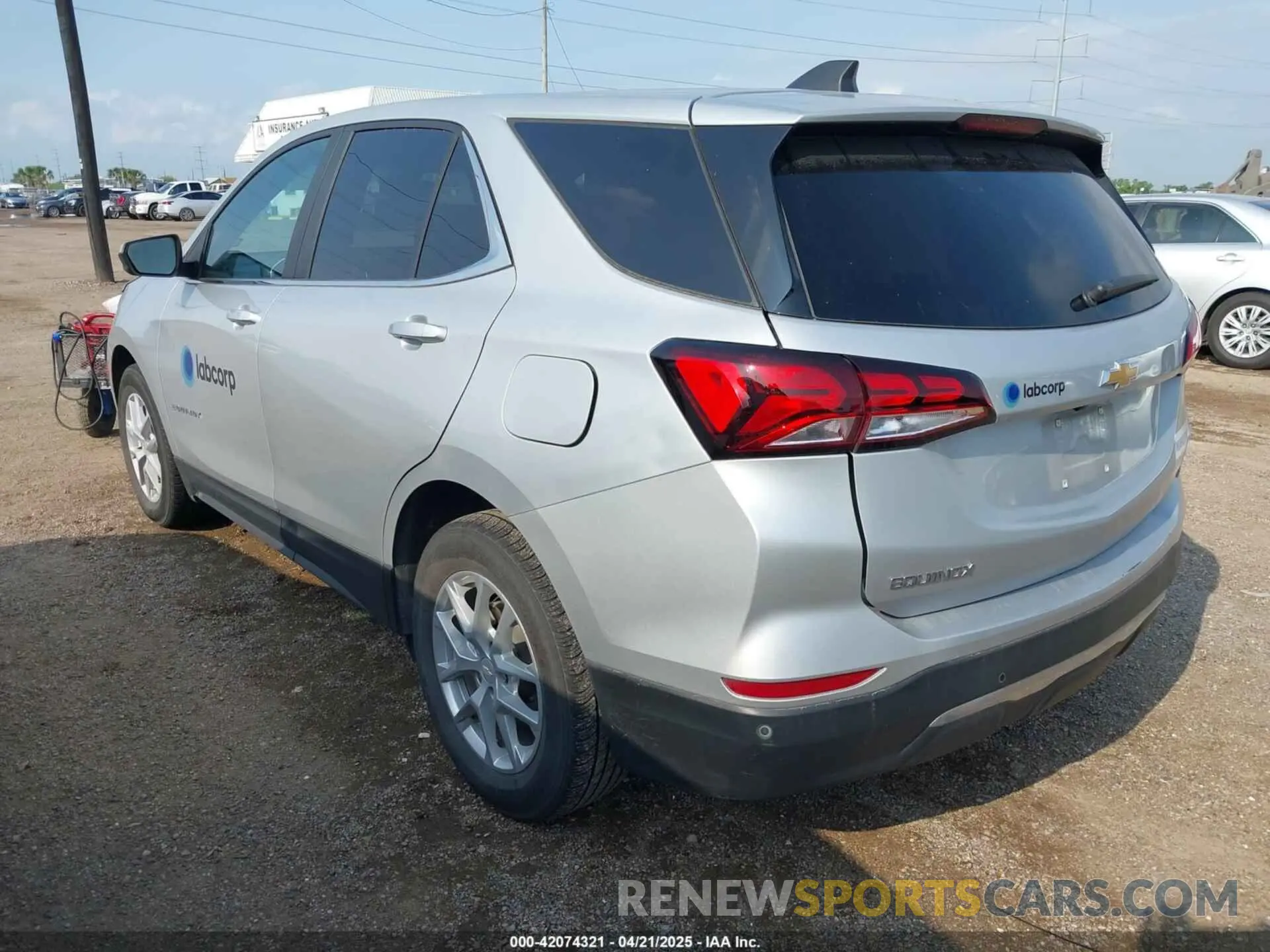 3 fotografías del automóvil dañado 2GNAXJEV8N6140300 CHEVROLET EQUINOX 2022