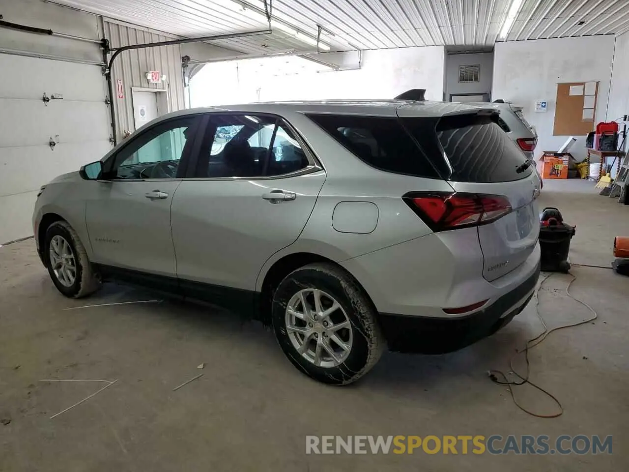 2 fotografías del automóvil dañado 2GNAXJEV9N6129984 CHEVROLET EQUINOX 2022