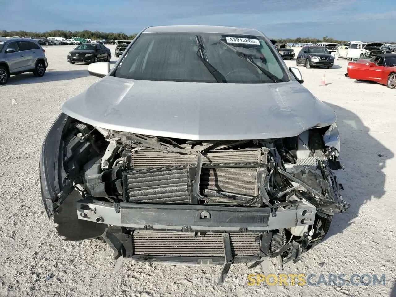 5 fotografías del automóvil dañado 2GNAXJEVXN6135454 CHEVROLET EQUINOX 2022
