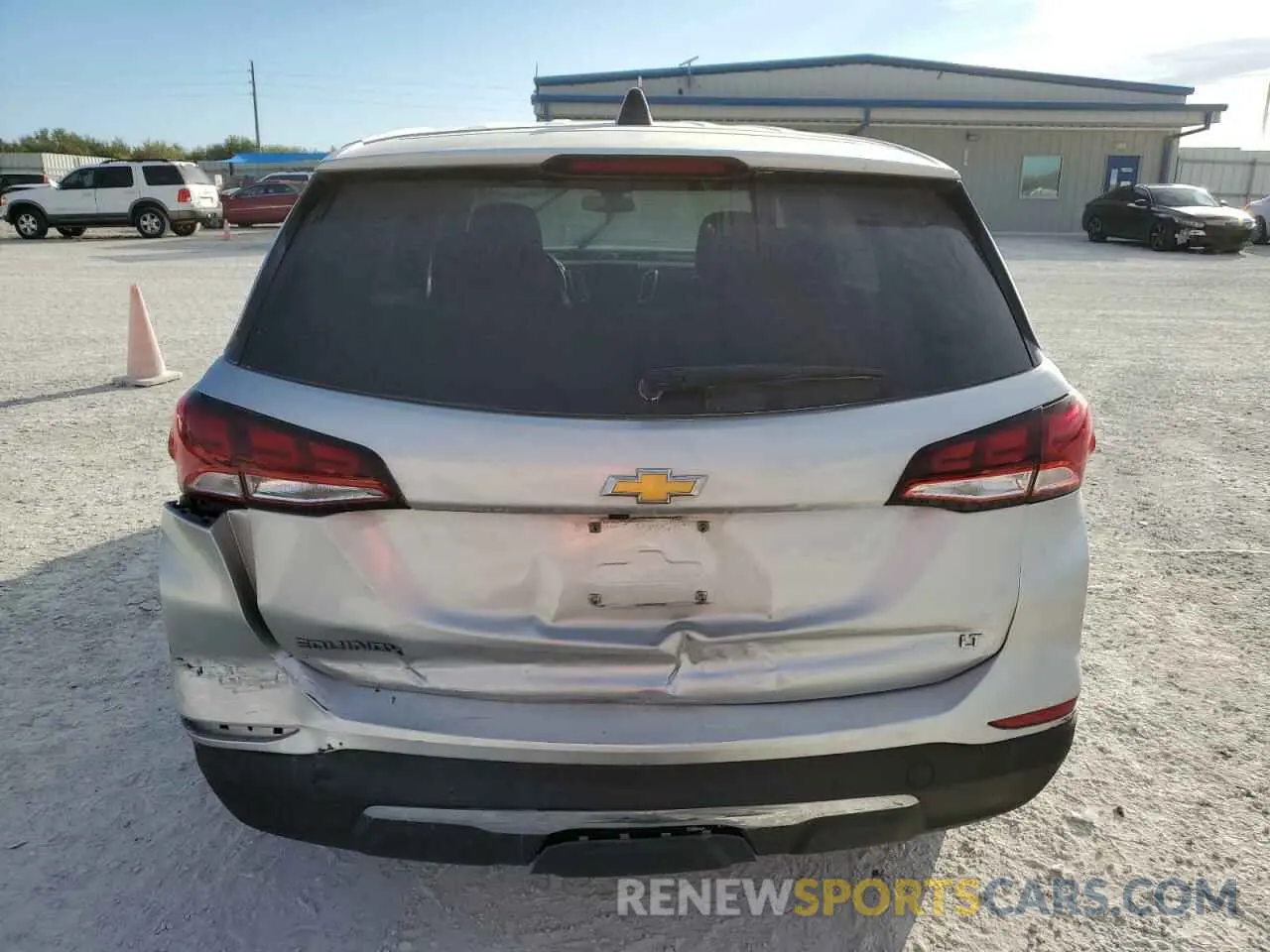 6 fotografías del automóvil dañado 2GNAXJEVXN6135454 CHEVROLET EQUINOX 2022