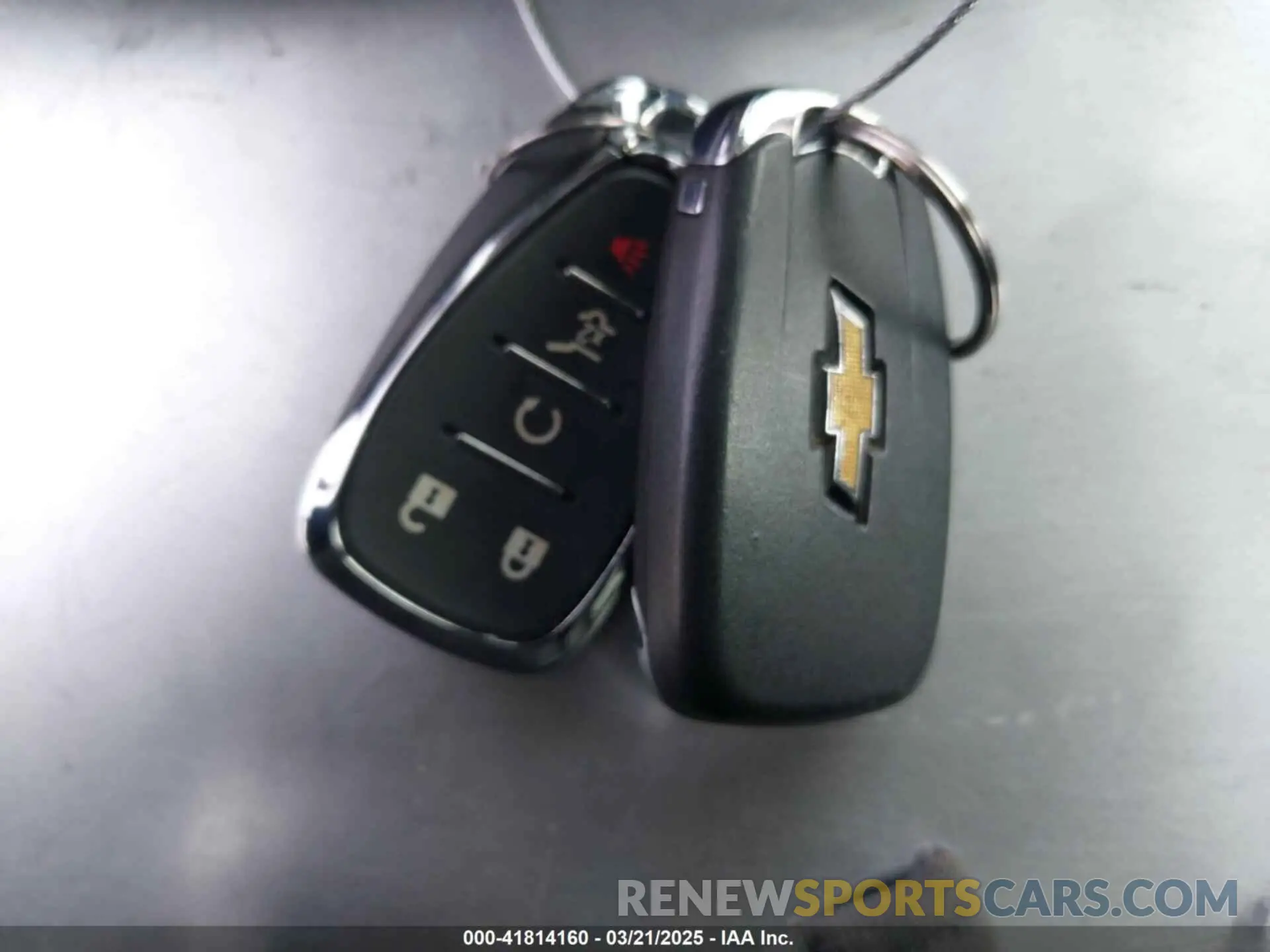 11 fotografías del automóvil dañado 2GNAXKEV4N6151932 CHEVROLET EQUINOX 2022