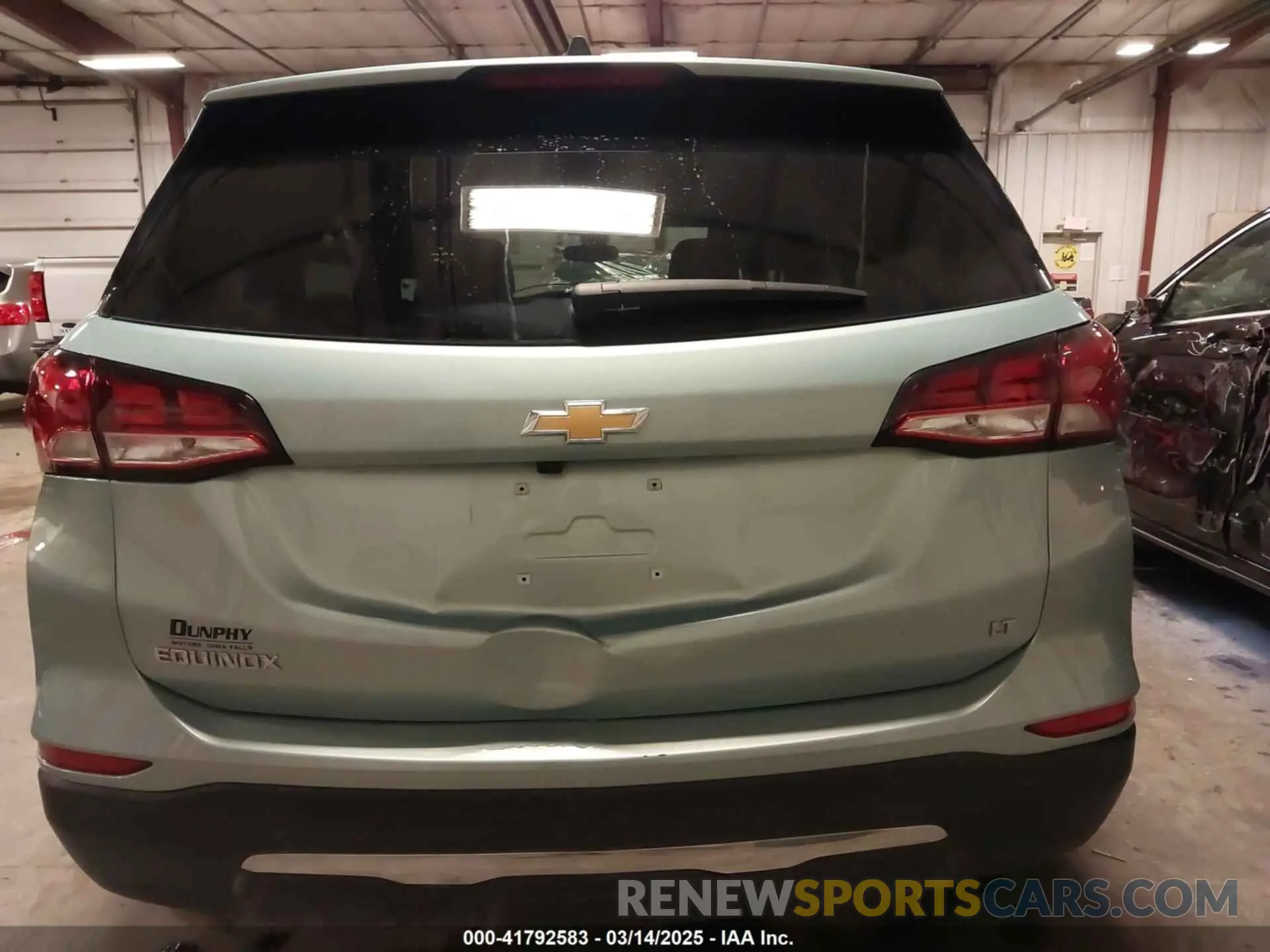 21 fotografías del automóvil dañado 2GNAXKEV6N6112484 CHEVROLET EQUINOX 2022