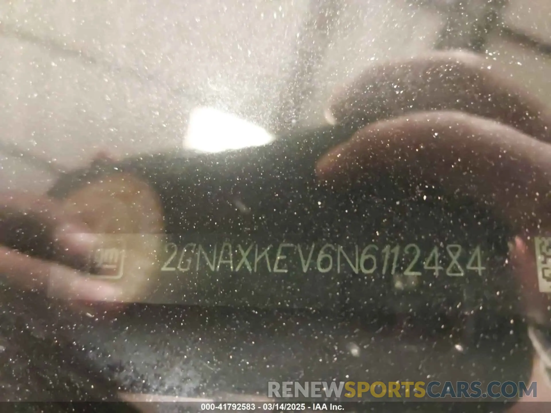 9 fotografías del automóvil dañado 2GNAXKEV6N6112484 CHEVROLET EQUINOX 2022