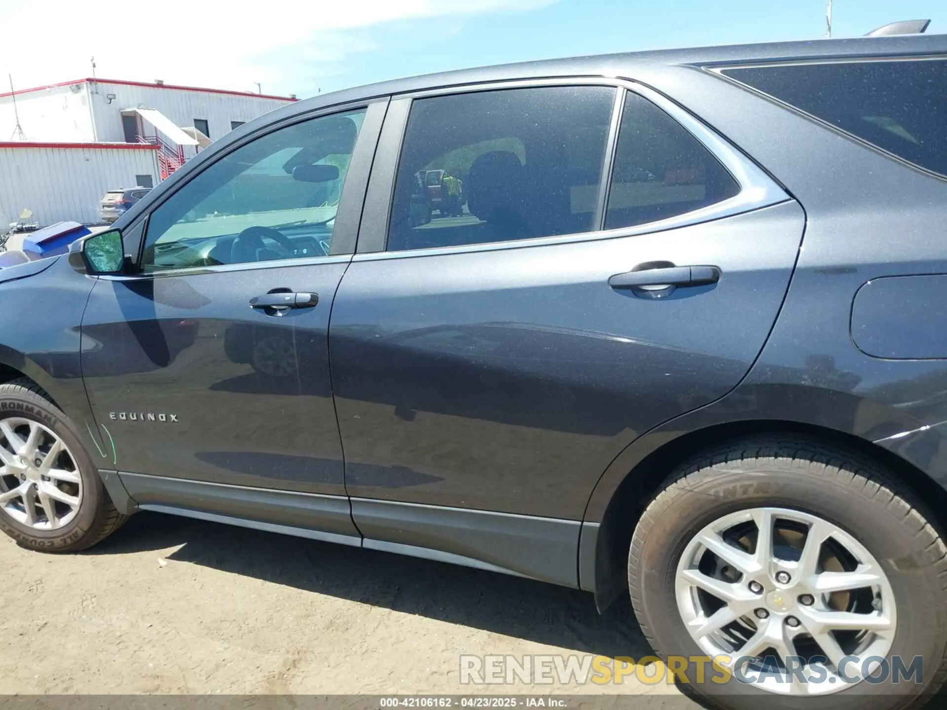 14 fotografías del automóvil dañado 2GNAXKEV7N6137877 CHEVROLET EQUINOX 2022