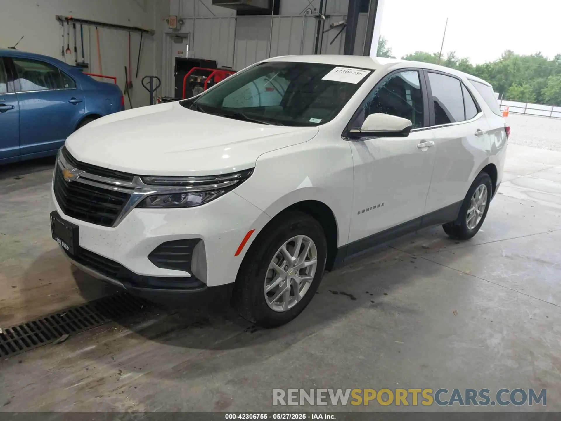 2 fotografías del automóvil dañado 2GNAXKEV8N6118013 CHEVROLET EQUINOX 2022