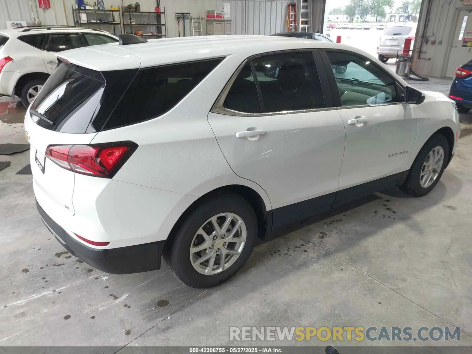 4 fotografías del automóvil dañado 2GNAXKEV8N6118013 CHEVROLET EQUINOX 2022