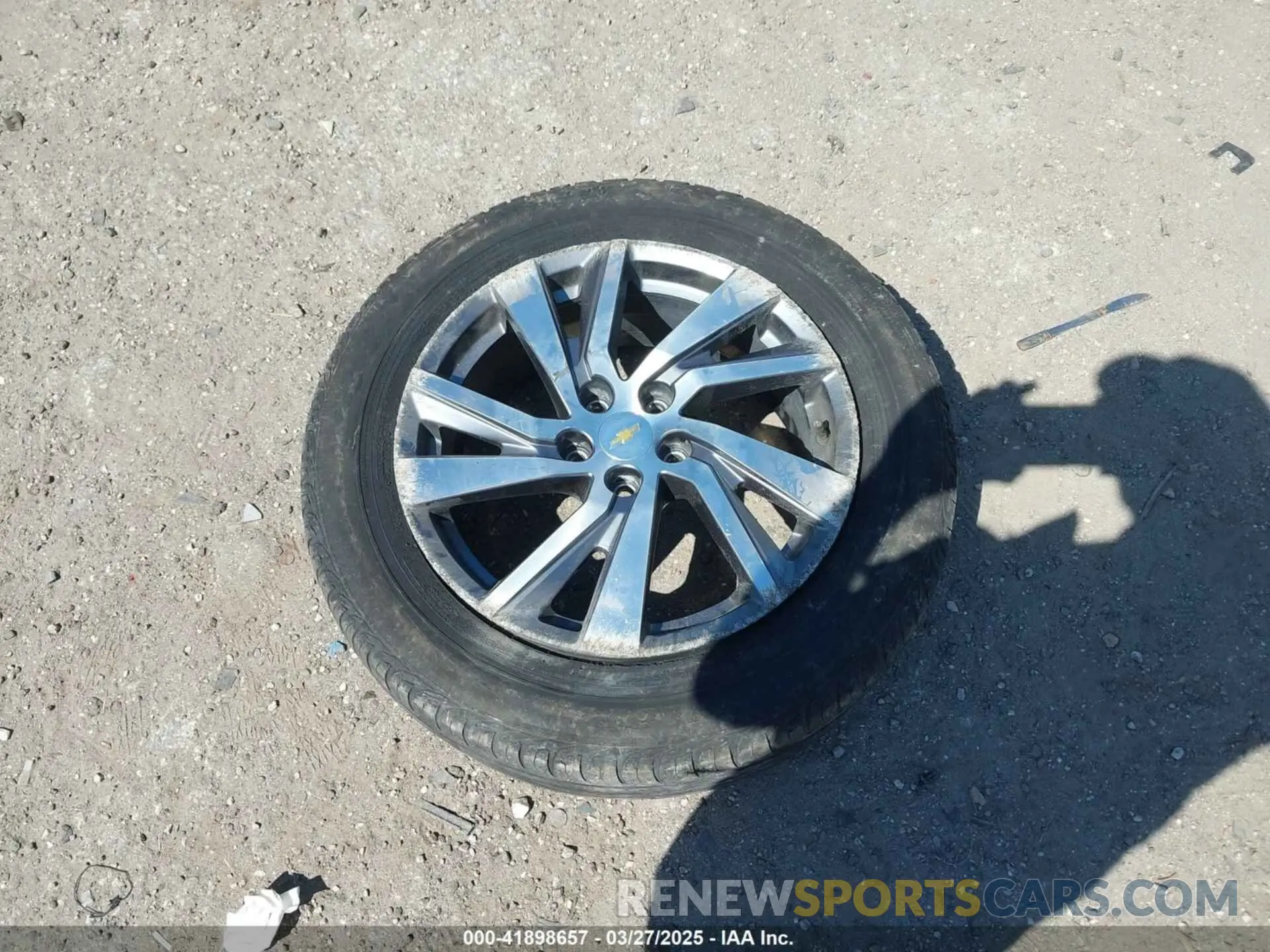 12 fotografías del automóvil dañado 2GNAXKEV9N6154678 CHEVROLET EQUINOX 2022