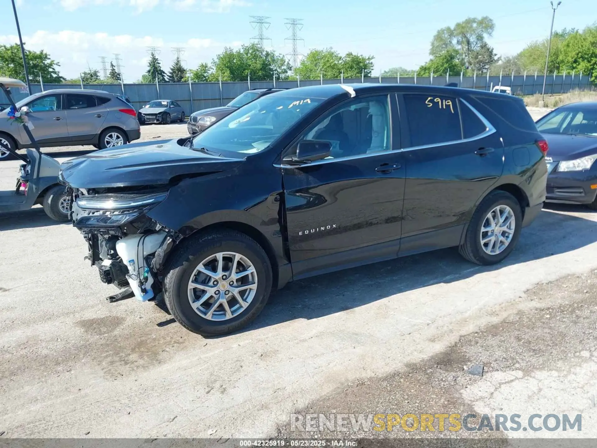 2 fotografías del automóvil dañado 2GNAXKEVXN6102976 CHEVROLET EQUINOX 2022