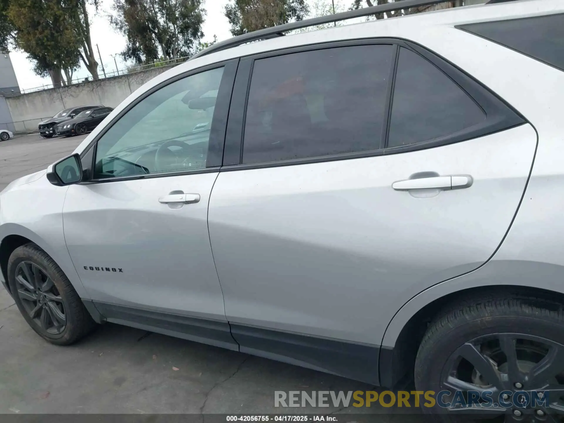 15 fotografías del automóvil dañado 2GNAXMEV5N6125352 CHEVROLET EQUINOX 2022