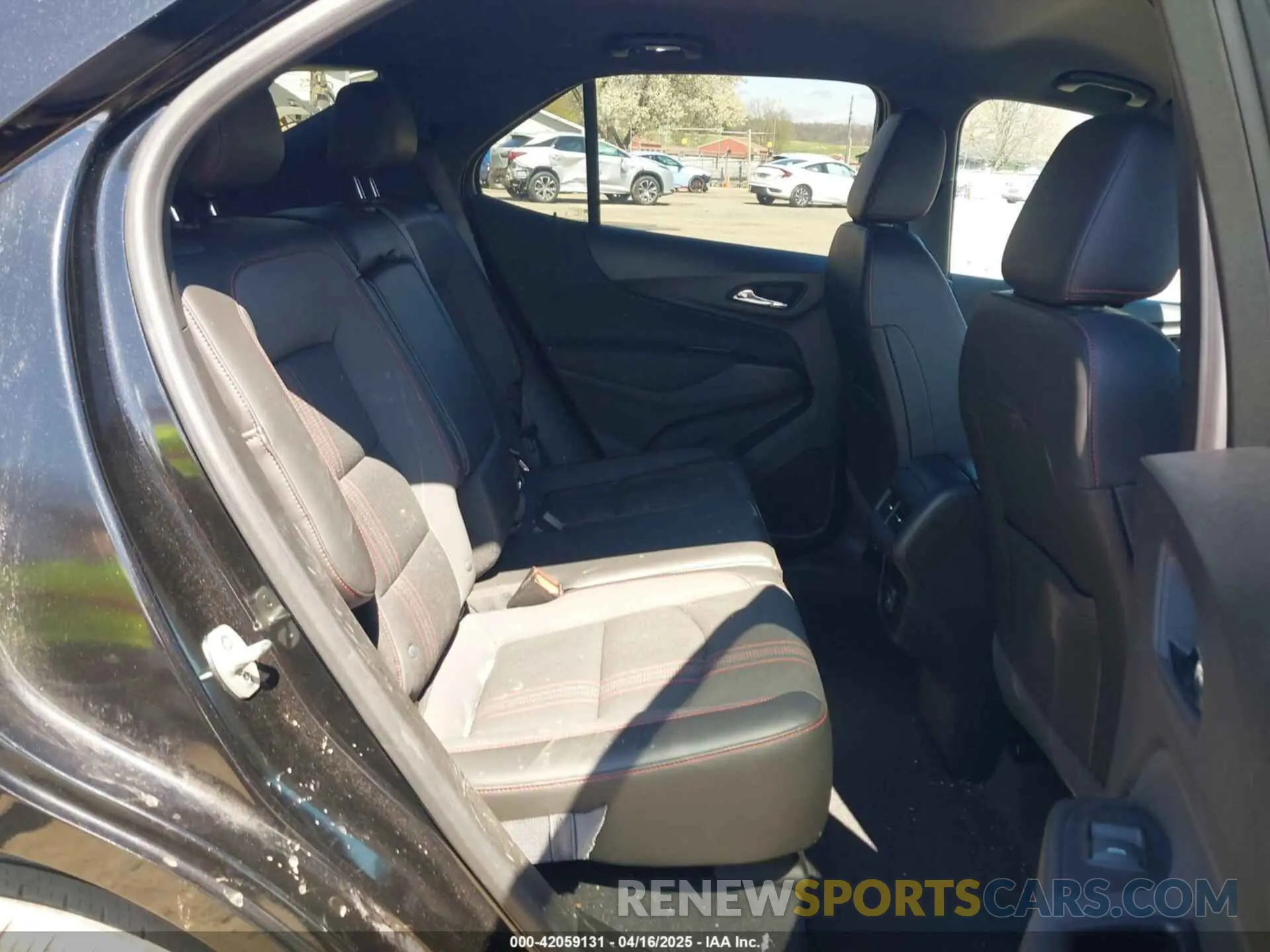 8 fotografías del automóvil dañado 2GNAXMEVXN6148187 CHEVROLET EQUINOX 2022
