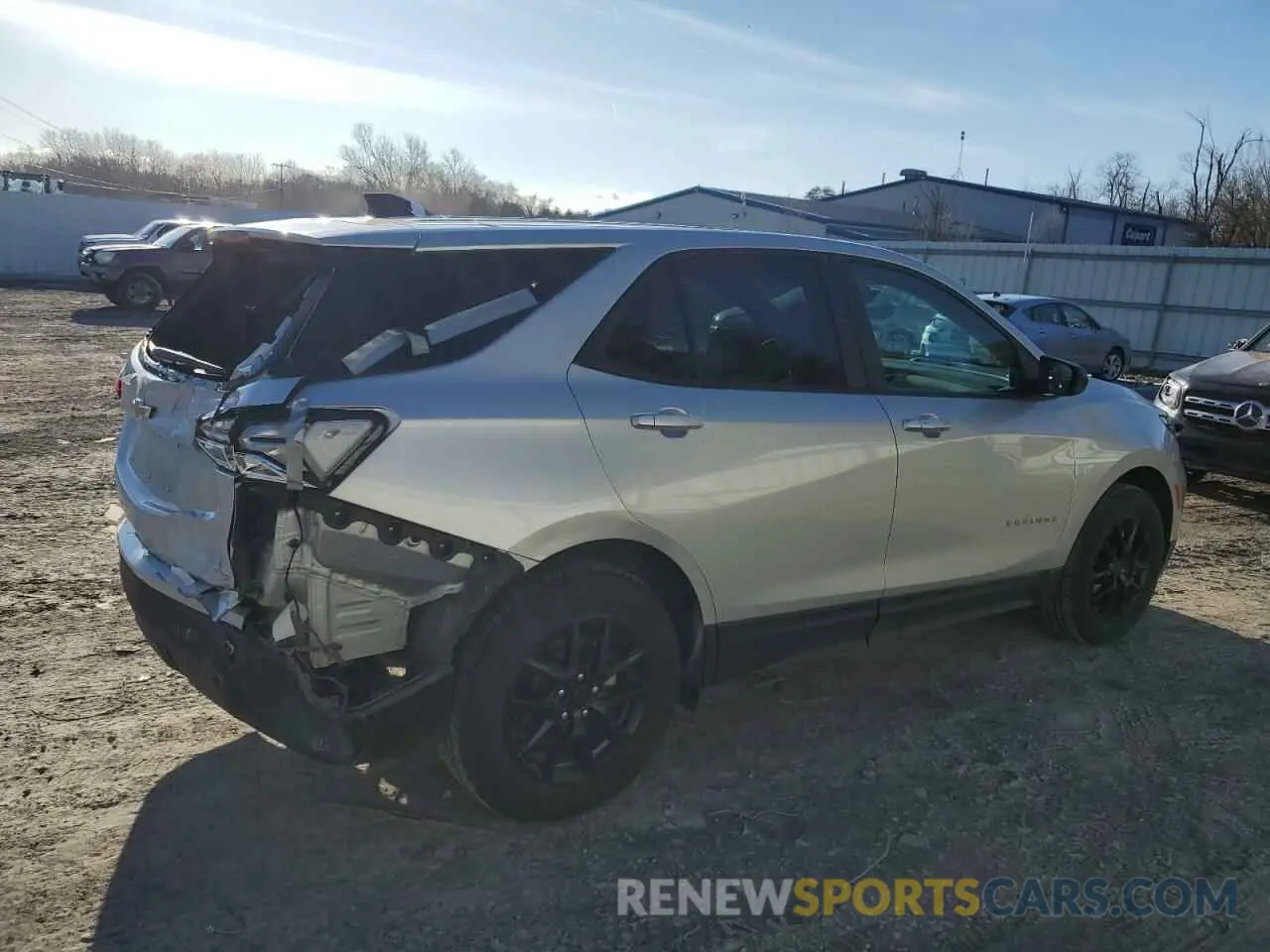 3 fotografías del automóvil dañado 2GNAXSEV7N6149978 CHEVROLET EQUINOX 2022
