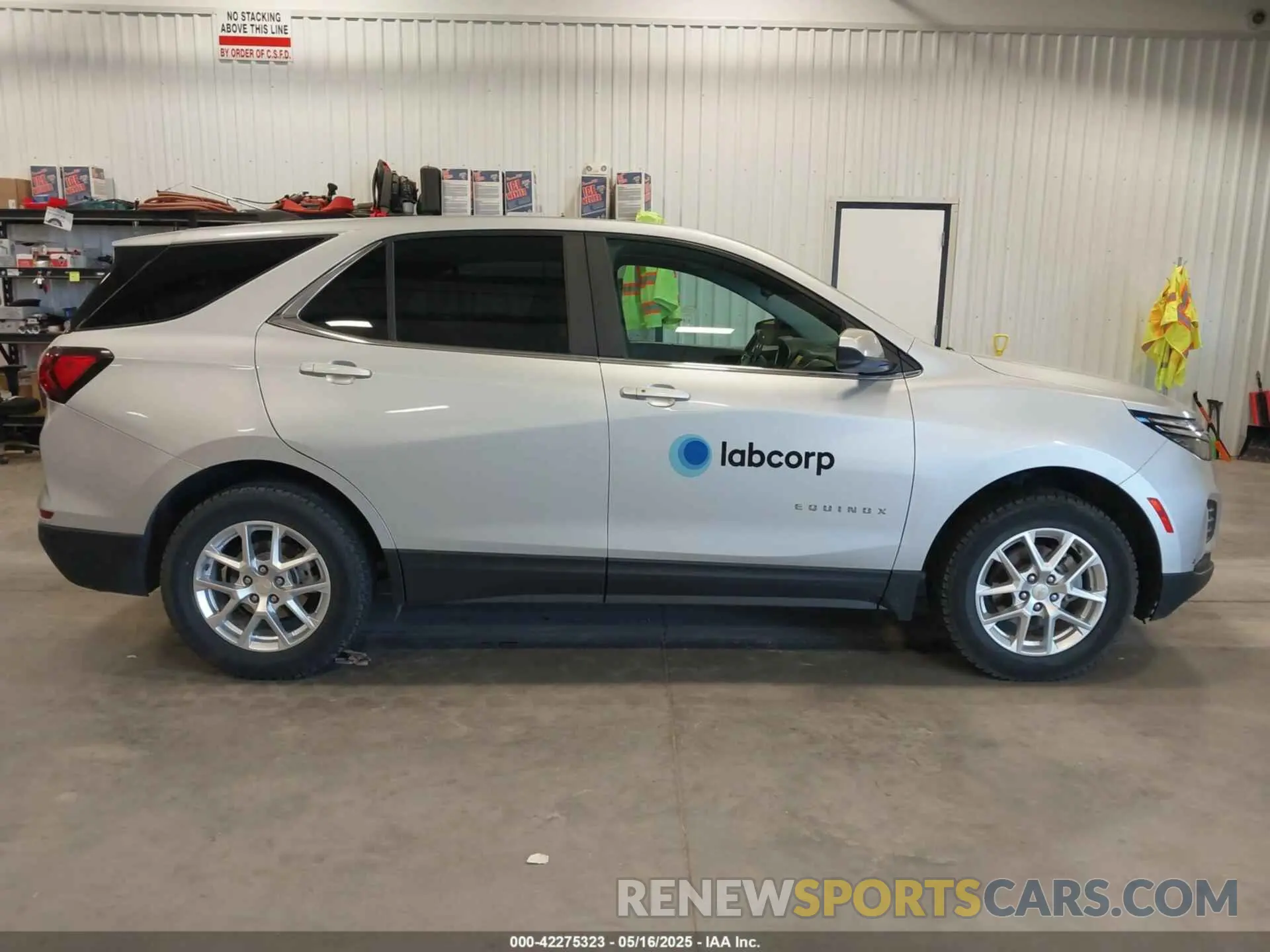 13 fotografías del automóvil dañado 2GNAXTEV2N6138764 CHEVROLET EQUINOX 2022