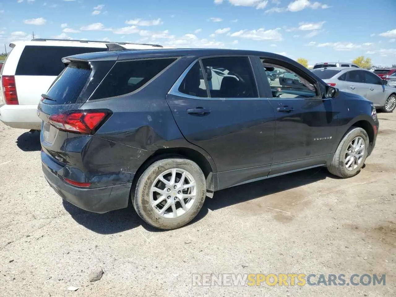 3 fotografías del automóvil dañado 2GNAXUEV1N6138261 CHEVROLET EQUINOX 2022