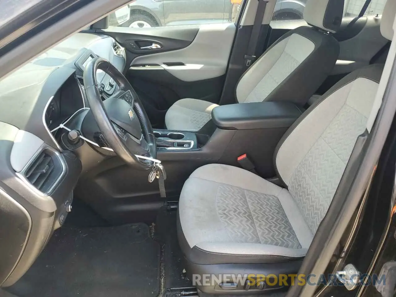 7 fotografías del automóvil dañado 2GNAXUEV3N6130274 CHEVROLET EQUINOX 2022