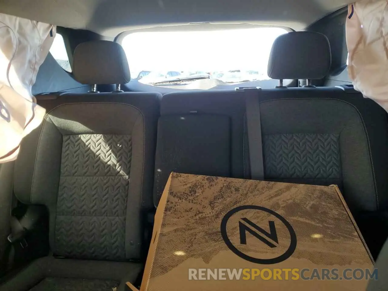 10 fotografías del automóvil dañado 2GNAXUEV4N6140117 CHEVROLET EQUINOX 2022