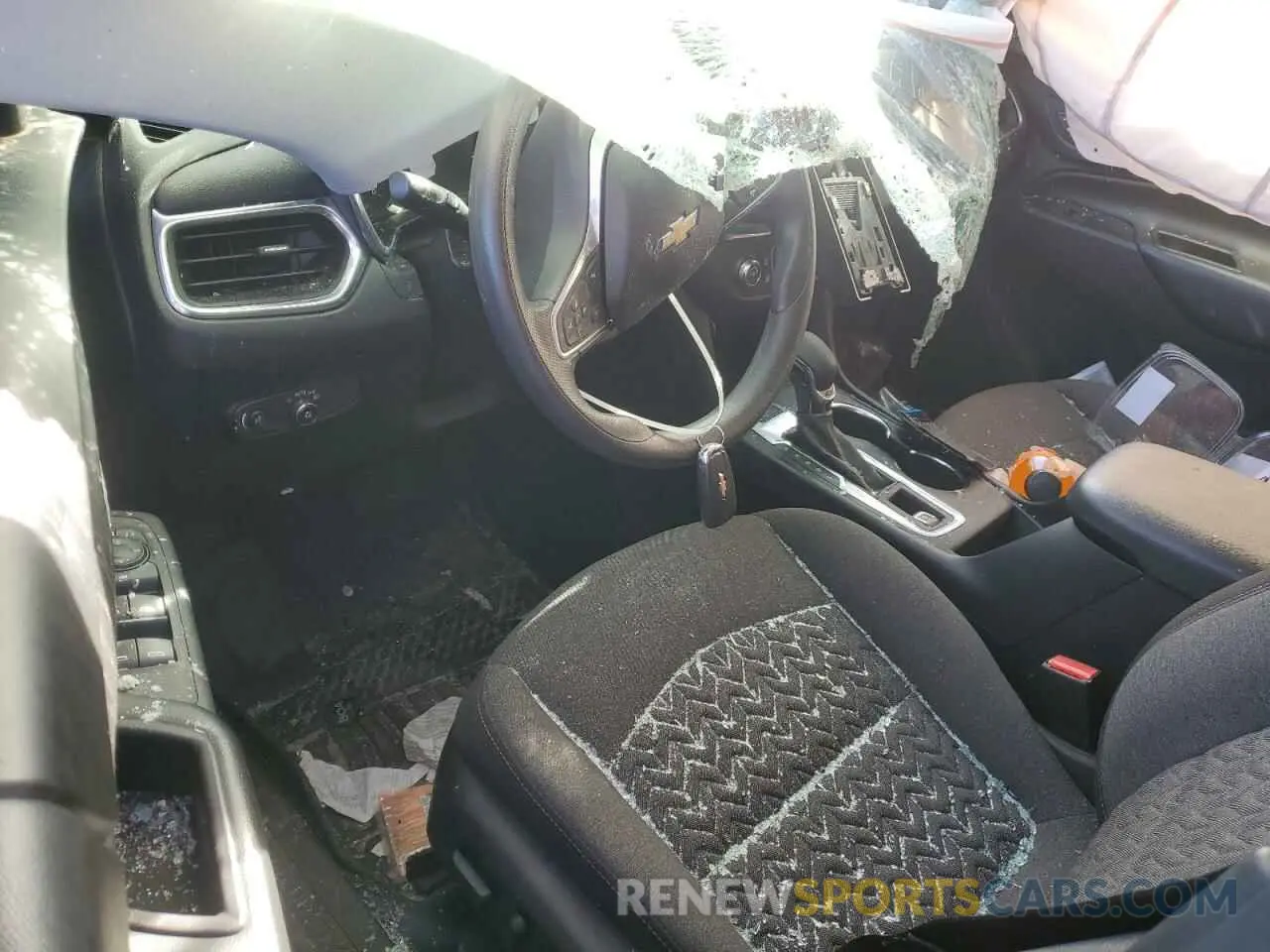 8 fotografías del automóvil dañado 2GNAXUEV4N6140117 CHEVROLET EQUINOX 2022