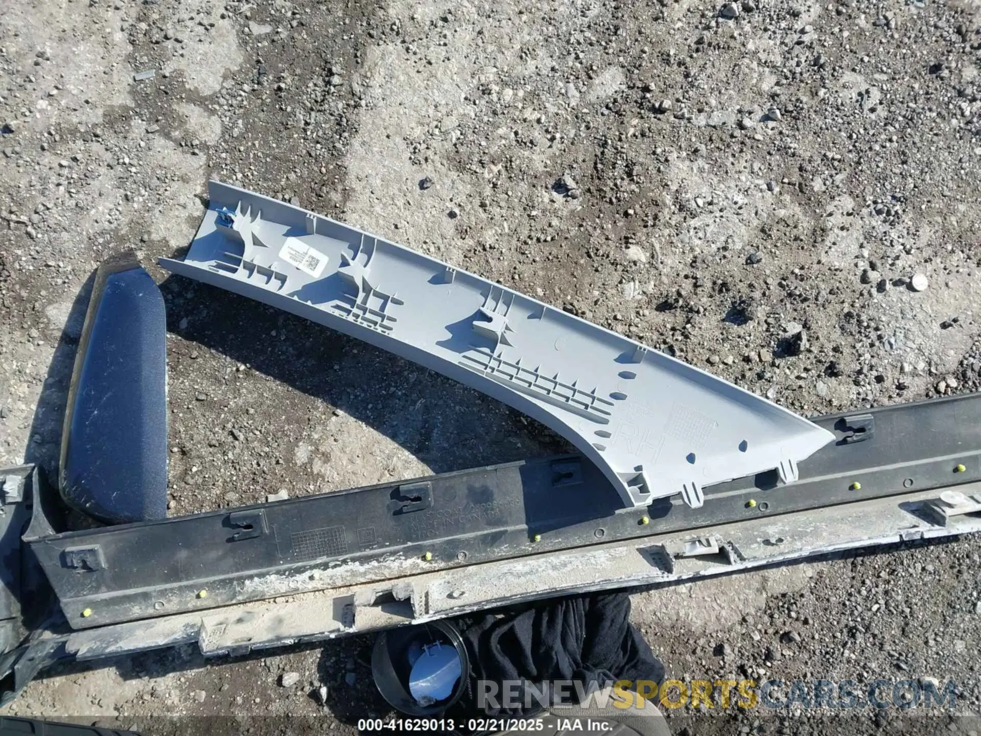 11 fotografías del automóvil dañado 2GNAXUEV5N6140000 CHEVROLET EQUINOX 2022