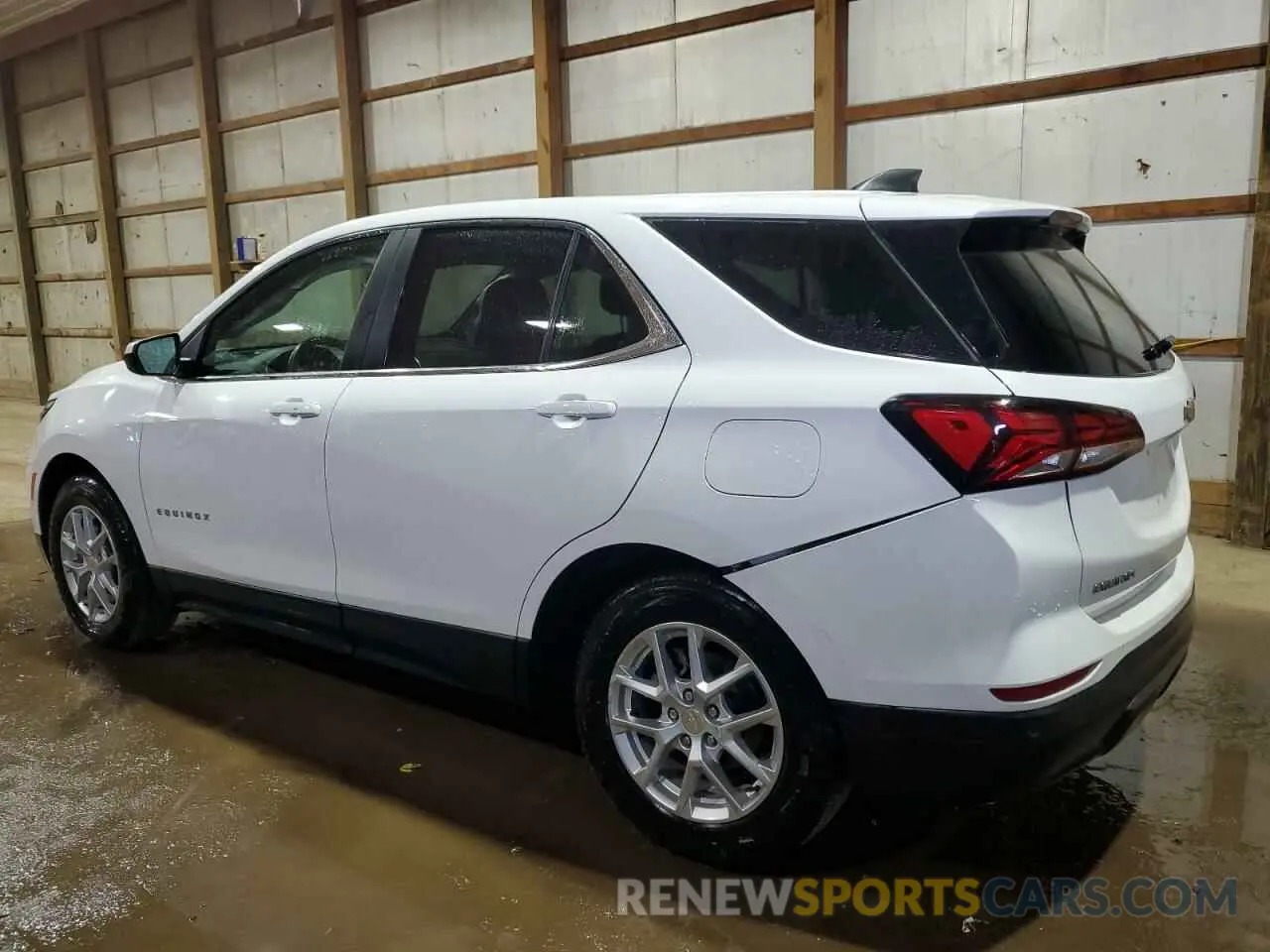 2 fotografías del automóvil dañado 2GNAXUEV6N6119561 CHEVROLET EQUINOX 2022
