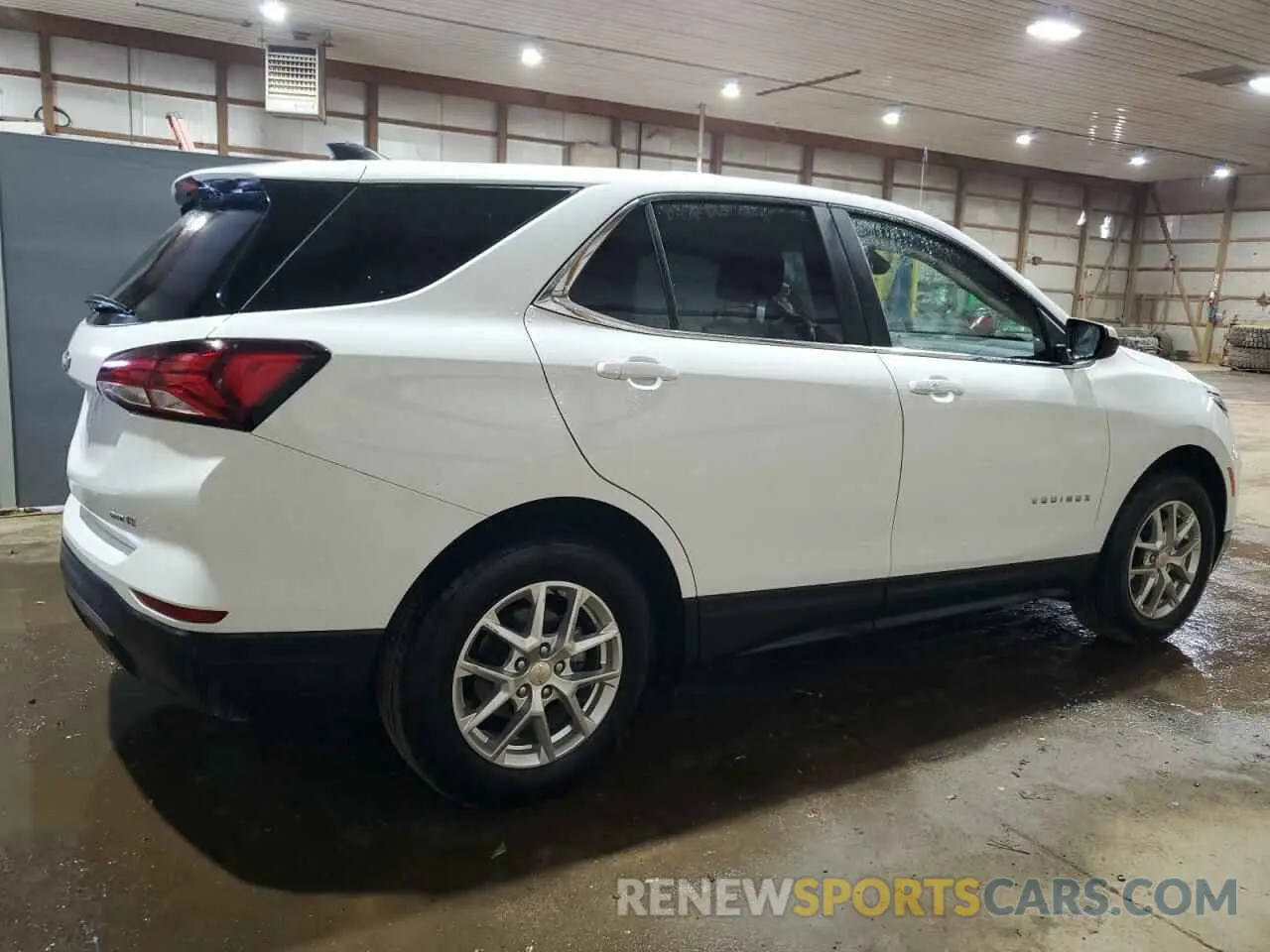 3 fotografías del automóvil dañado 2GNAXUEV6N6119561 CHEVROLET EQUINOX 2022