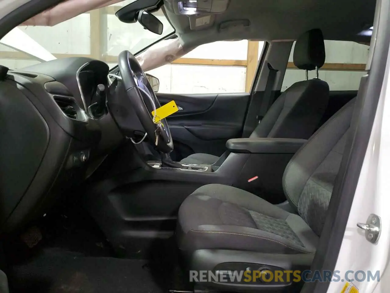 7 fotografías del automóvil dañado 2GNAXUEV6N6119561 CHEVROLET EQUINOX 2022