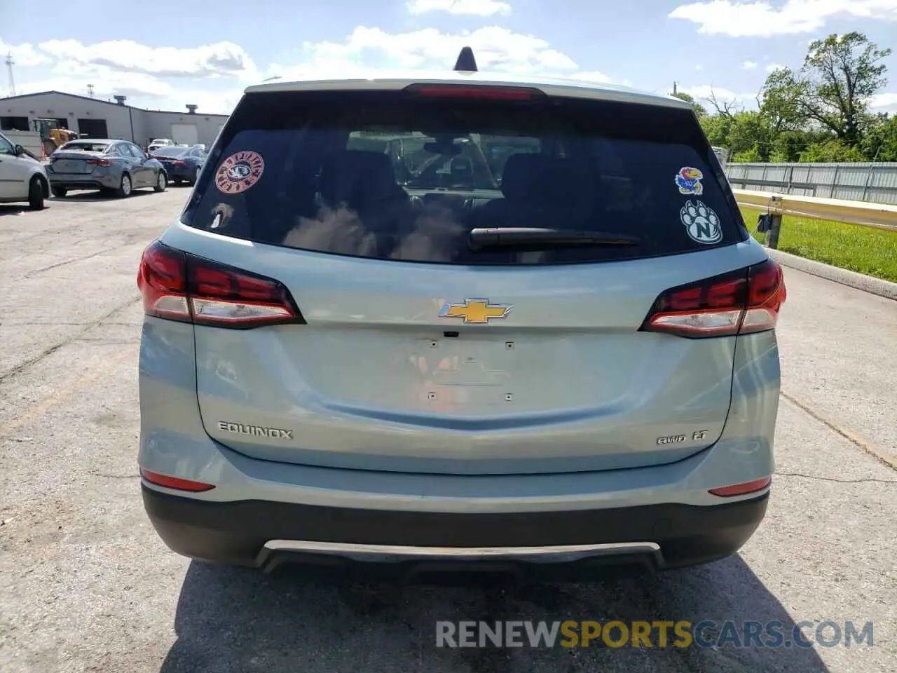 6 fotografías del automóvil dañado 2GNAXUEV6N6140541 CHEVROLET EQUINOX 2022