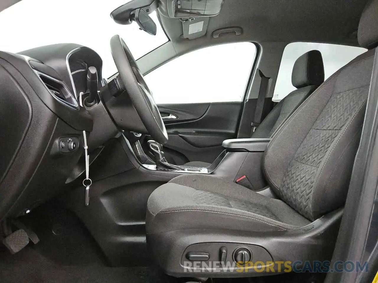 7 fotografías del automóvil dañado 2GNAXUEVXN6140445 CHEVROLET EQUINOX 2022