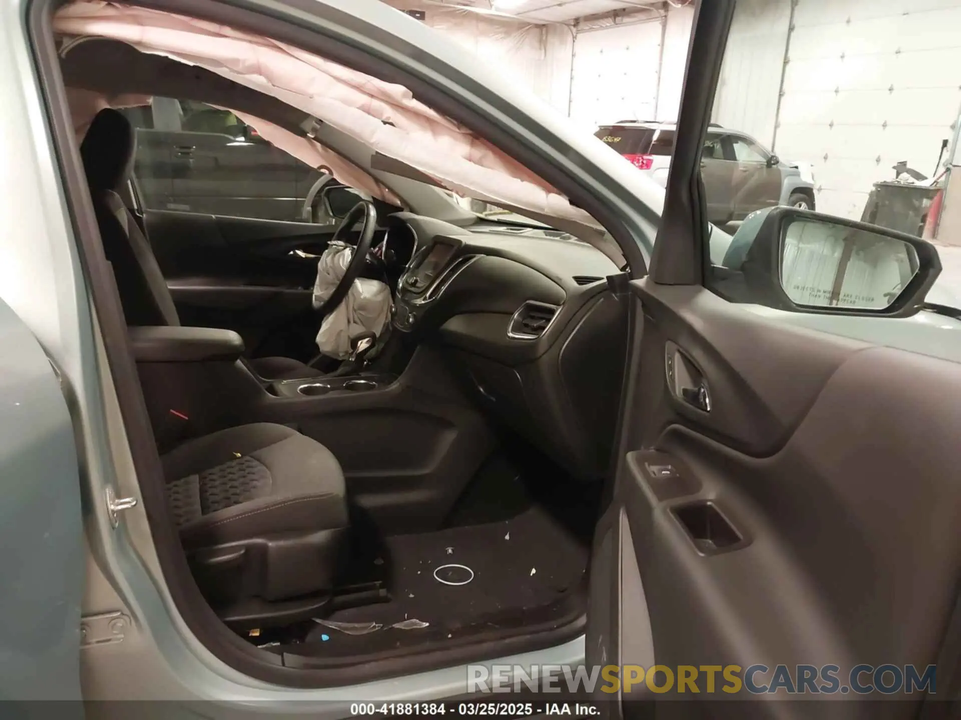 5 fotografías del automóvil dañado 2GNAXUEVXN6141000 CHEVROLET EQUINOX 2022